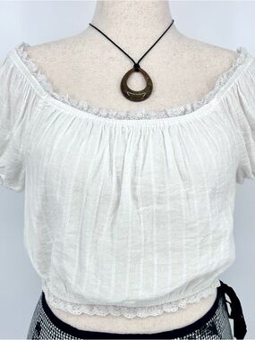 American Eagle White Lace Trim Peasant Top Off Shoulder Boho Cottagecore Blouse